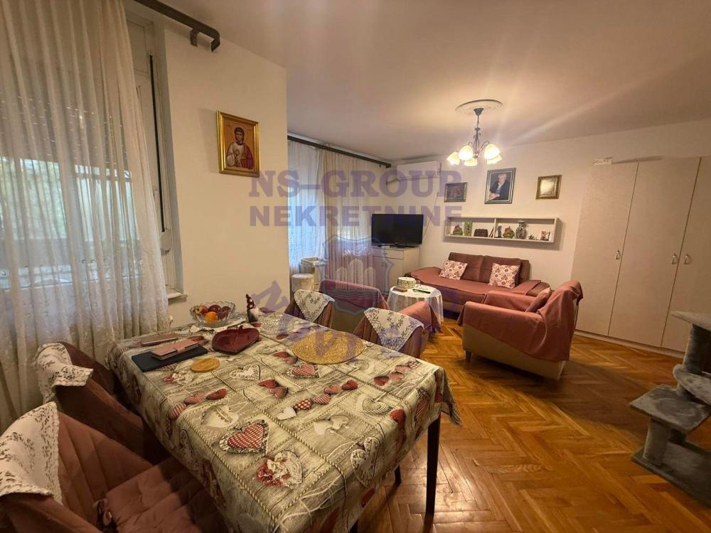 Slika 1 - Odlican dvosoban na Novom Naselju!