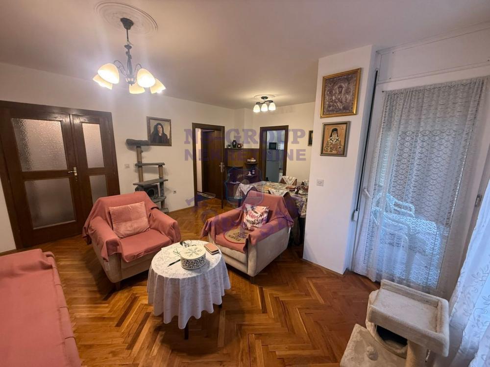 Slika 1 - Funkcionalan stan na odličnoj lokaciji