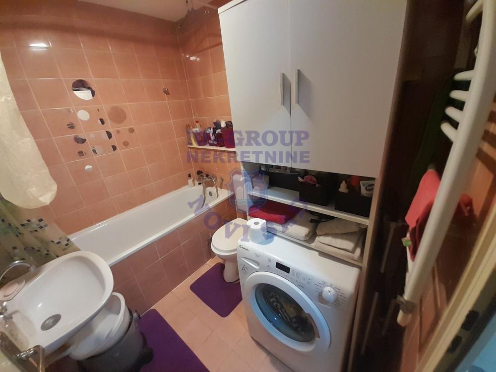 Slika 7 - Jednosoban, 29m2, Novo naselje Novi Sad, ima lift