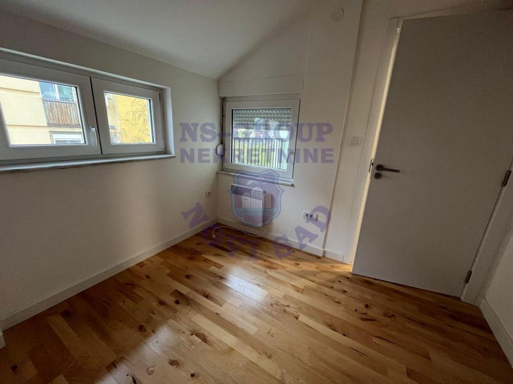 Slika 3 - Jednoiposoban, 31m2, Grbavica Novi Sad