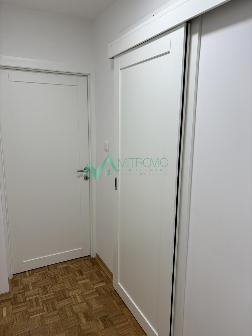 Slika 10 - Kompletno renoviran dvoiposoban stan-Liman IV – retko u ponudi 