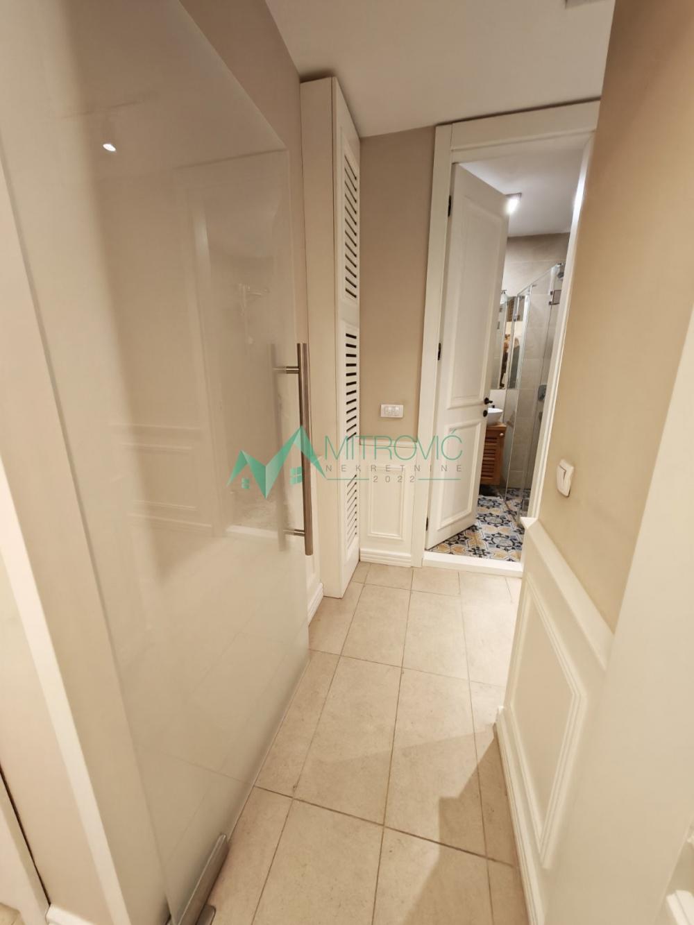 Slika 11 - Podbara, 64m2. Fantastičan dvosoban stan sa pogledom na Dunav. 