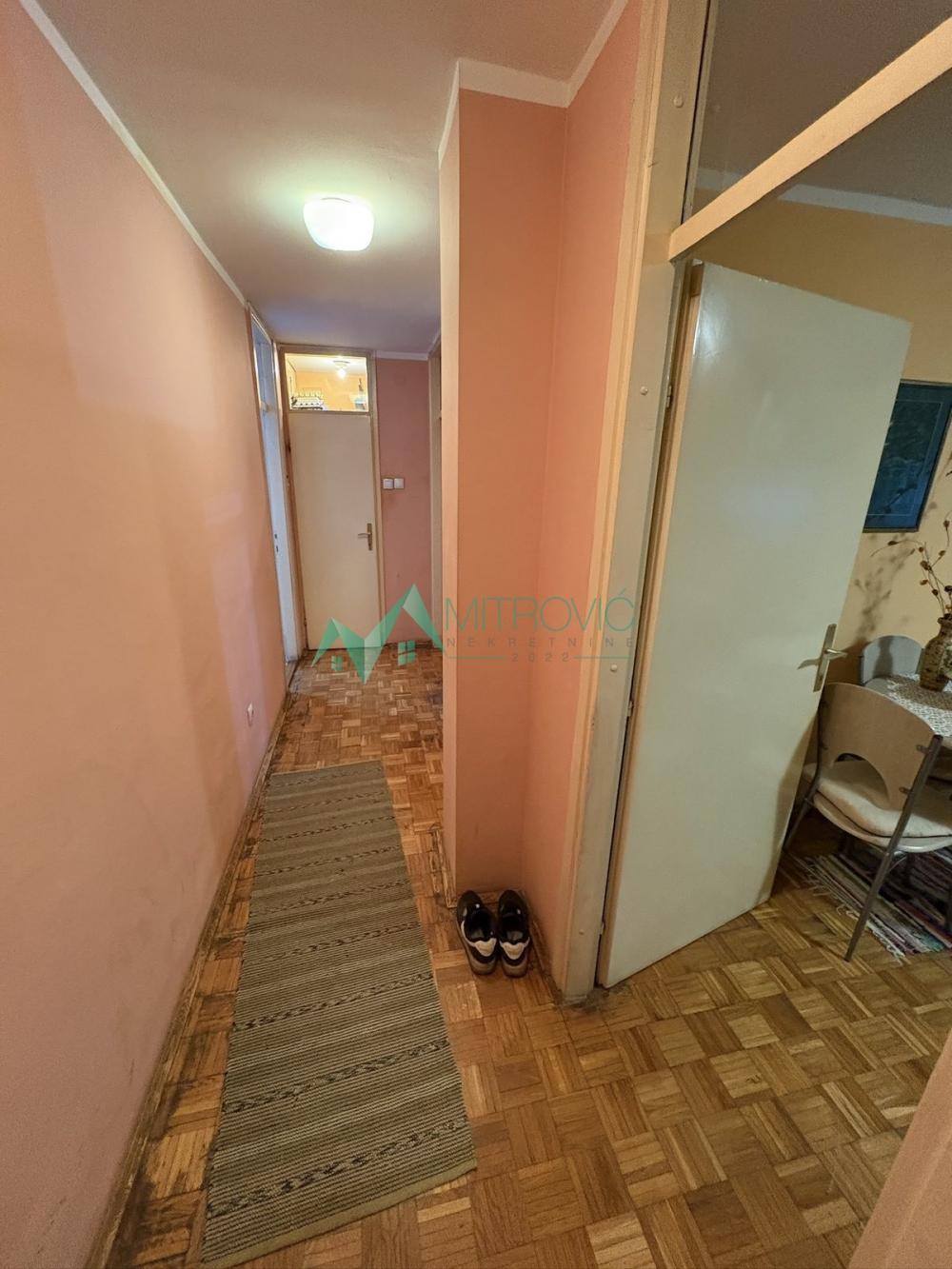 Slika 6 - Novo naselje-Šarengrad, jednoiposoban stan-48m2-izuzetna ponuda