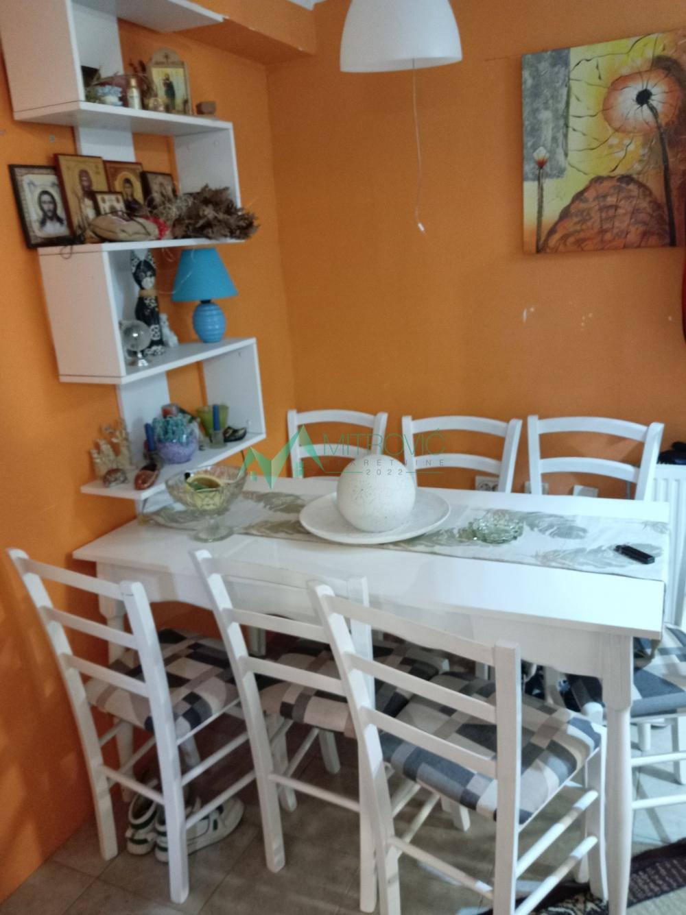 Slika 5 - Prodaje se funkcionalan trosoban stan u neposrednoj blizini Bulevara Oslobodjenja.