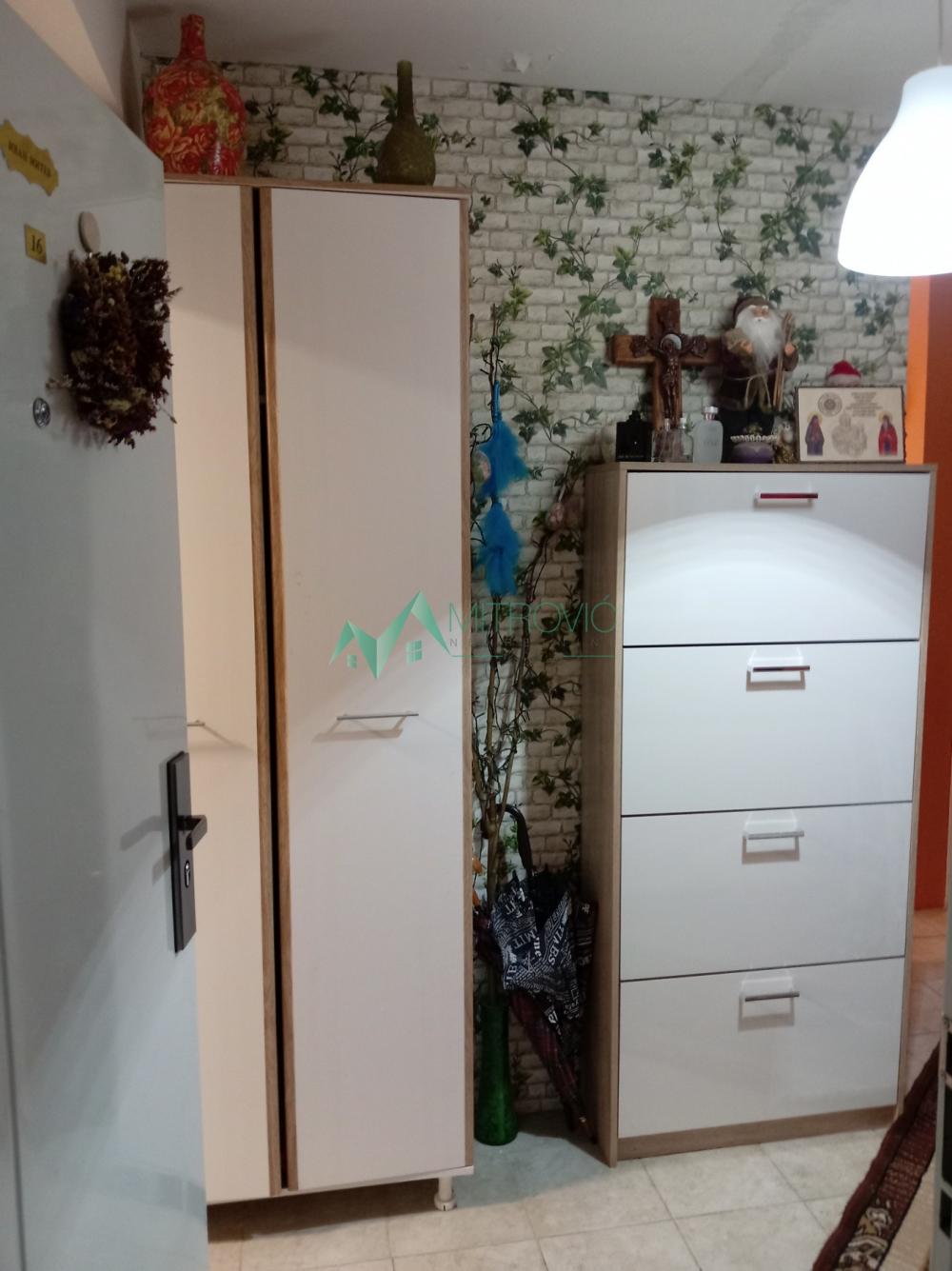 Slika 9 - Prodaje se funkcionalan trosoban stan u neposrednoj blizini Bulevara Oslobodjenja.