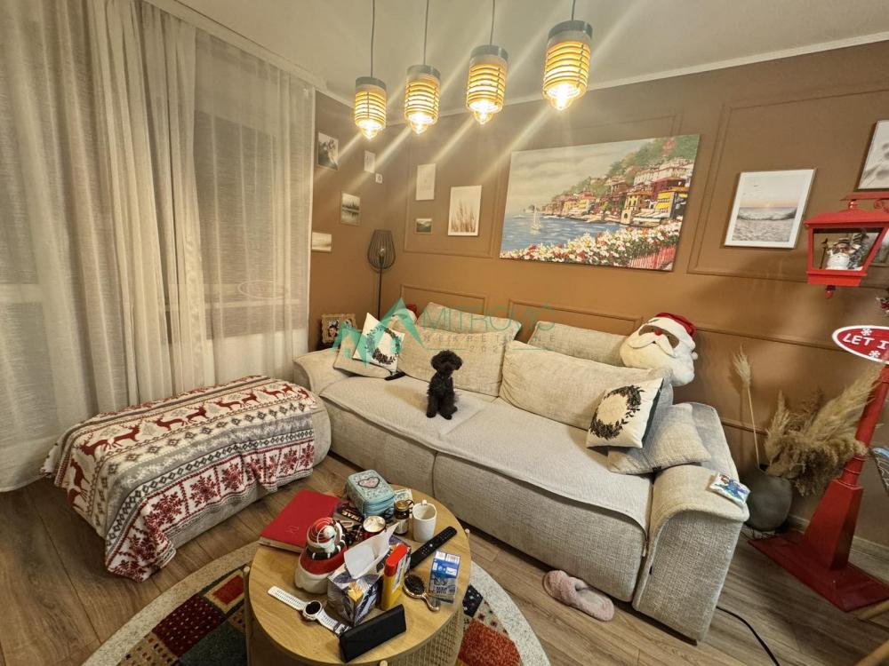 Slika 2 - Prodaje se kompletno opremljen dvosoban stan na Novoj Detelinari. 