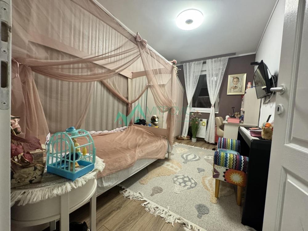 Slika 7 - Prodaje se kompletno opremljen dvosoban stan na Novoj Detelinari. 