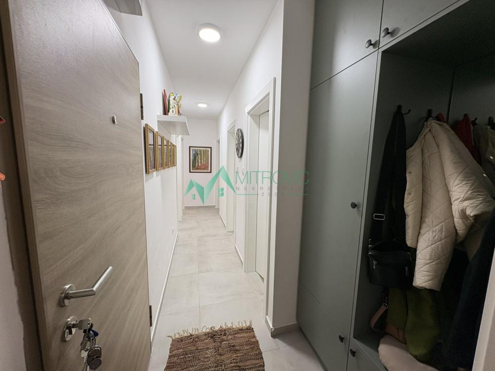 Slika 5 - Komforan četvorosoban stan, 74m2!