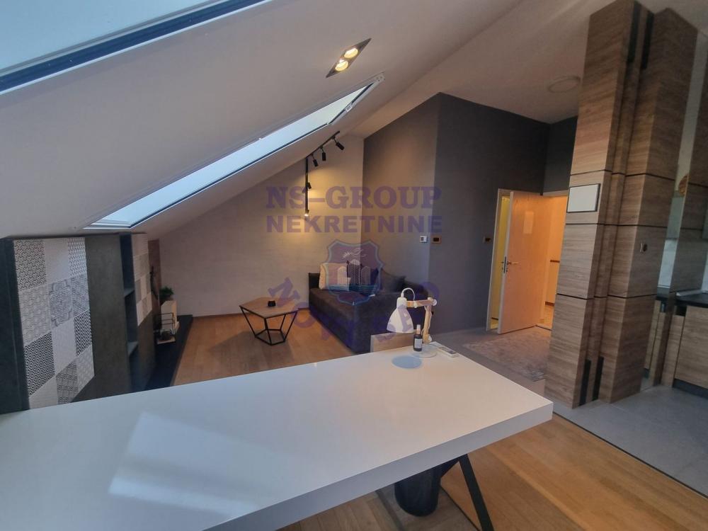 Slika 0 - Petosoban, 132m2, Telep Novi Sad, sa terasom, ima lift