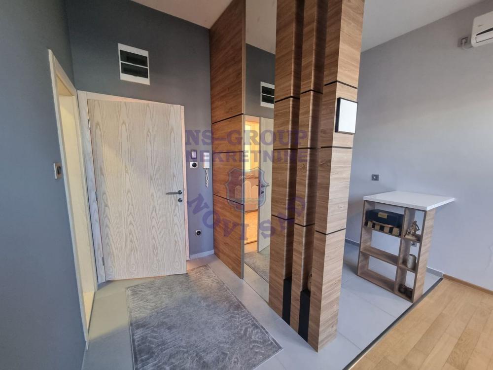 Slika 2 - Petosoban, 132m2, Telep Novi Sad, sa terasom, ima lift