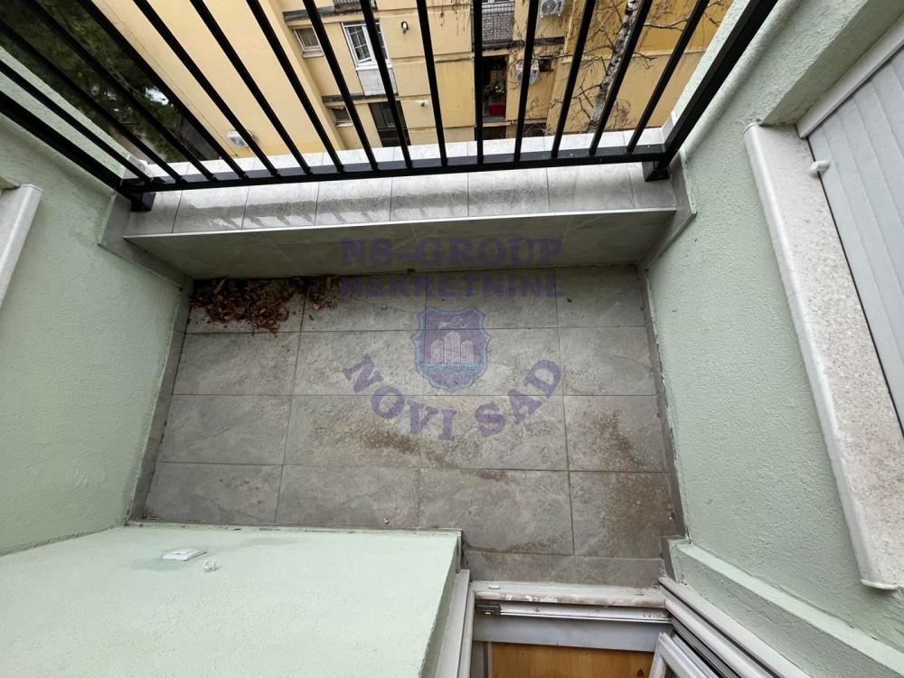 Slika 10 - Jednoiposoban, 31m2, Grbavica Novi Sad