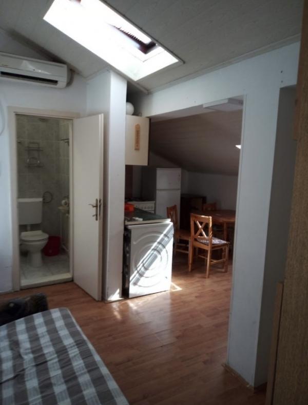 Slika 1 - Jednoiposoban, 26m2, Socijalno Novi Sad, ima lift