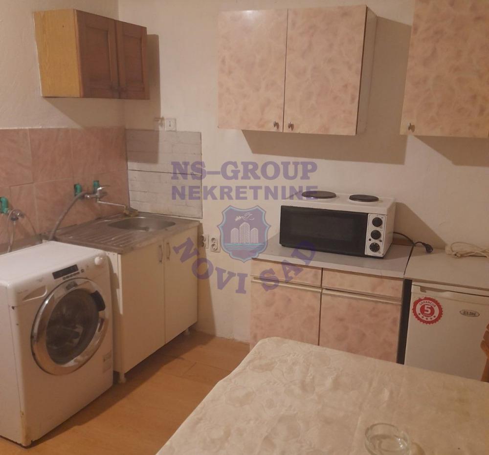 Slika 2 - Prodaja stana, Petrovaradinska tvrdjava Novi Sad