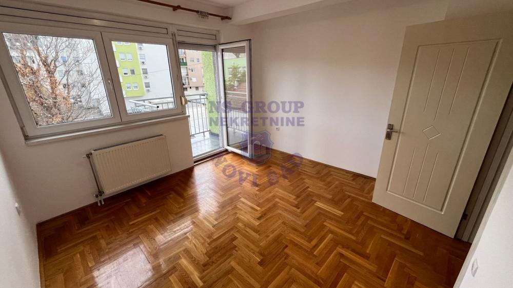 Slika 5 - Stan je dvostrano orijentisan, veoma svetao!