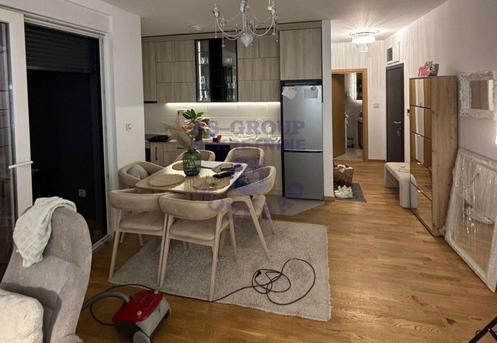 Glavna slika -Dvosoban, 46m2, Telep Novi Sad, sa terasom, ima lift