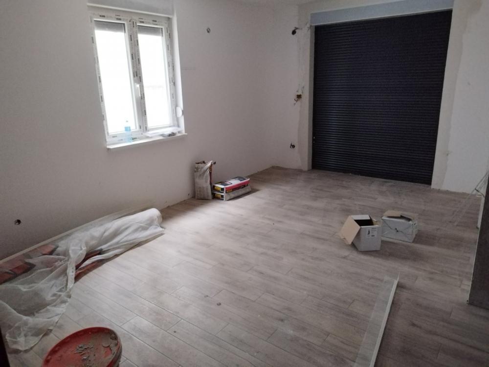 Slika 4 - Stan,NOVI SAD,ADICE,kv: 39.00, € 66800, ID: 1058550