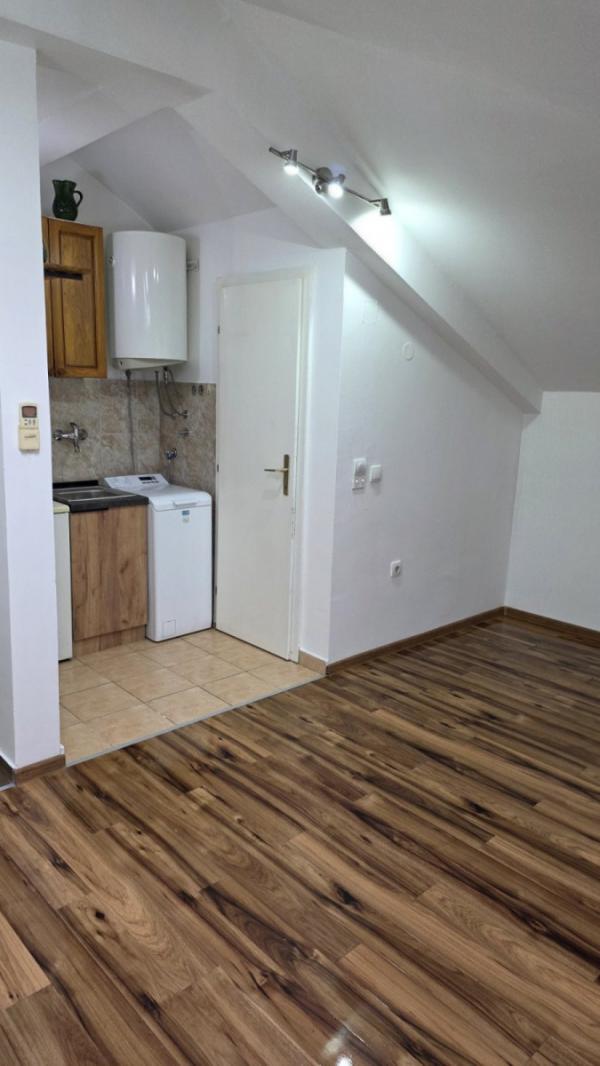 Slika 8 - Stan,NOVI SAD,SATELIT,kv: 22.00, € 51800, ID: 1059256