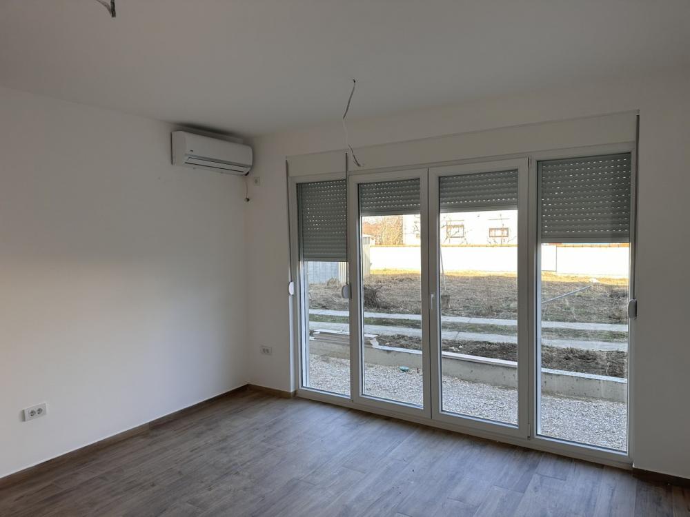 Slika 1 - Stan,NOVI SAD,ADICE,kv: 27.00, € 47800, ID: 1059288