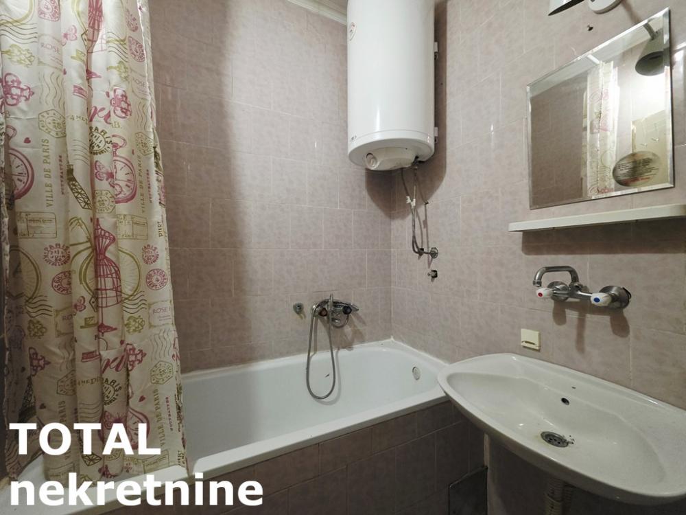 Slika 7 - Stan,NOVI SAD,ZELEZNICKA STANICA,kv: 32.00, € 80000, ID: 1101993