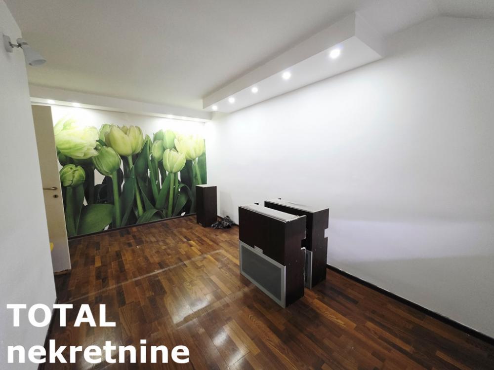 Slika 3 - Stan,NOVI SAD,ZELEZNICKA STANICA,kv: 32.00, € 80000, ID: 1101993