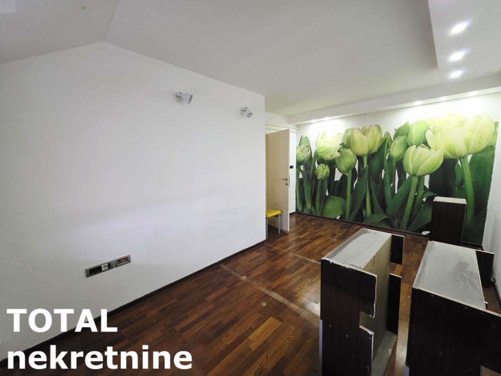 Slika 2 - Stan,NOVI SAD,ZELEZNICKA STANICA,kv: 32.00, € 80000, ID: 1101993