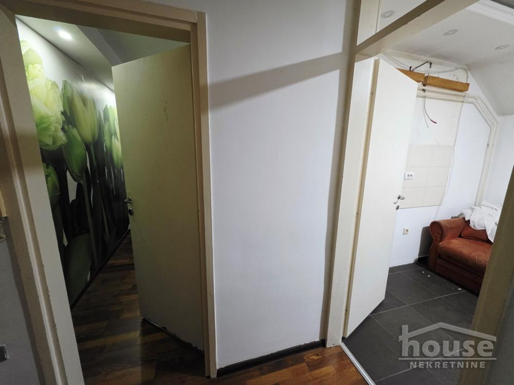 Slika 10 - Stan,NOVI SAD,ZELEZNICKA STANICA,kv: 32.00, € 80000, ID: 1065145