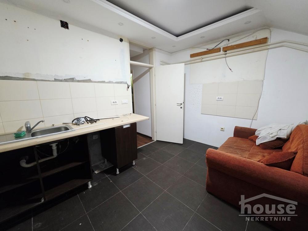 Slika 6 - Stan,NOVI SAD,ZELEZNICKA STANICA,kv: 32.00, € 80000, ID: 1065145