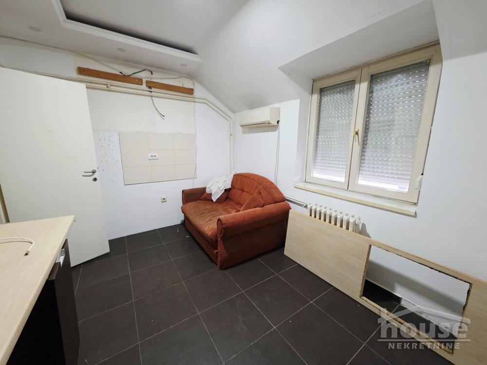 Slika 5 - Stan,NOVI SAD,ZELEZNICKA STANICA,kv: 32.00, € 80000, ID: 1065145