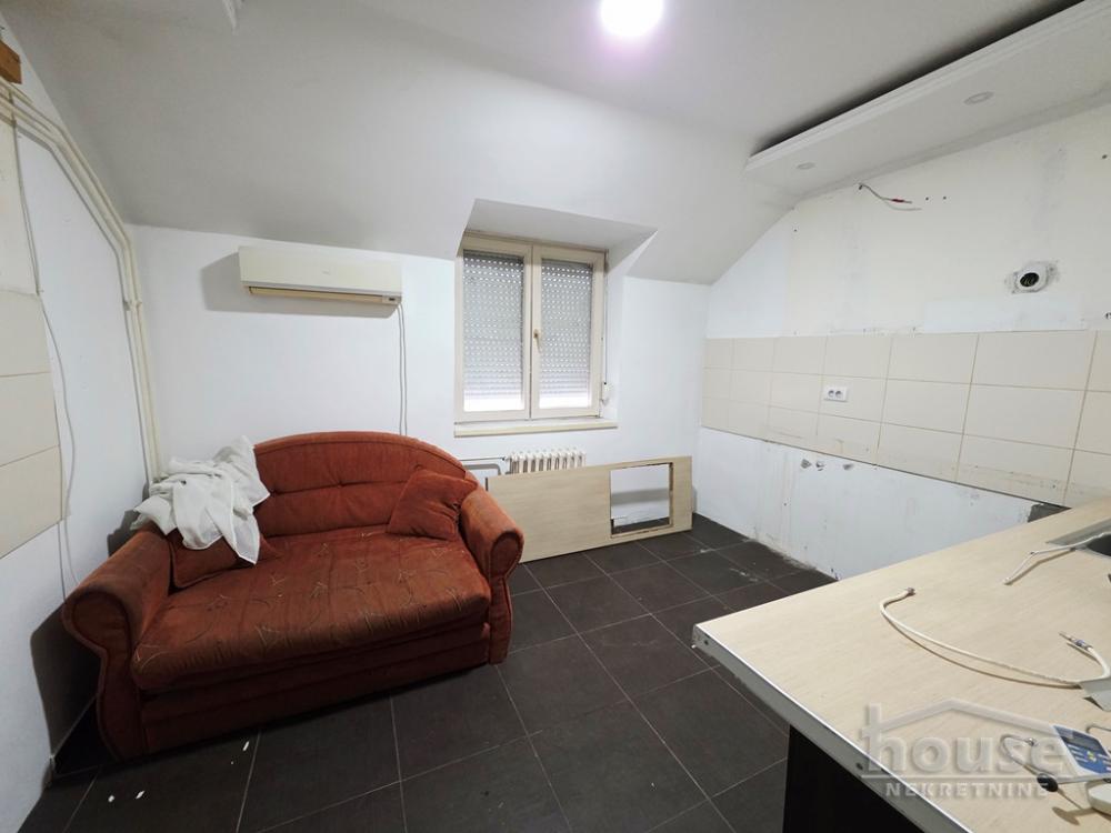 Slika 4 - Stan,NOVI SAD,ZELEZNICKA STANICA,kv: 32.00, € 80000, ID: 1065145