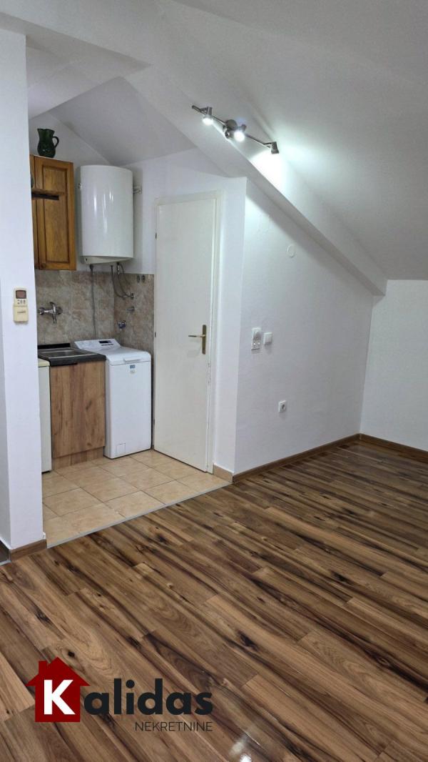 Slika 4 - Stan,NOVI SAD,SATELIT,kv: 22, € 51500, ID: 1008688