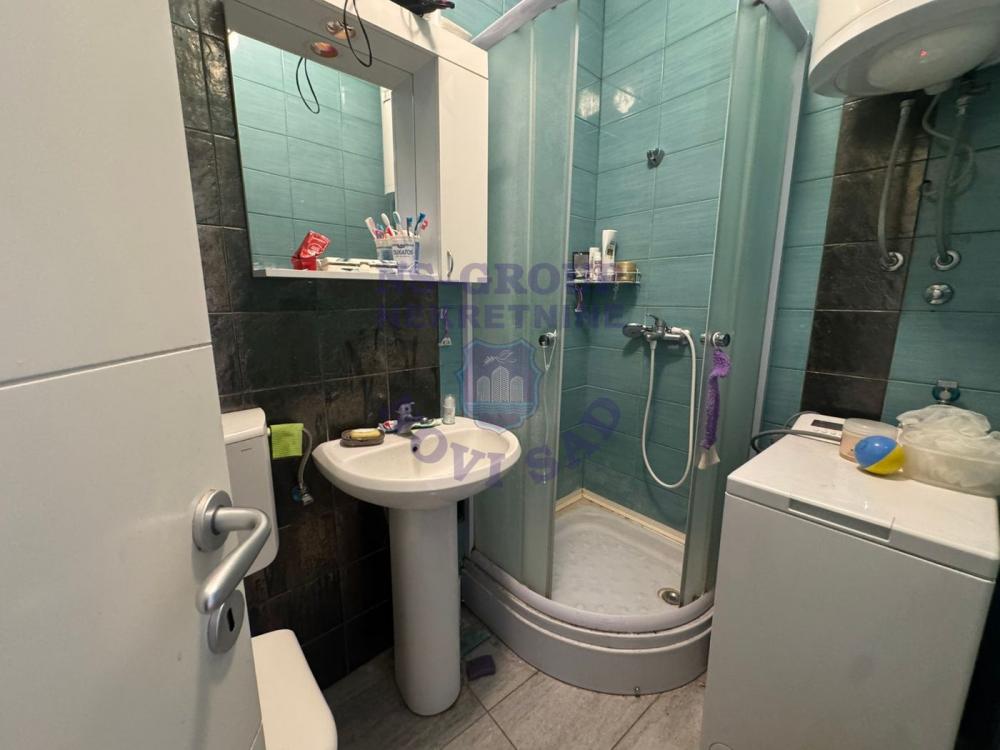 Slika 6 - Trosoban, 61m2, Novi Sad centar Novi Sad