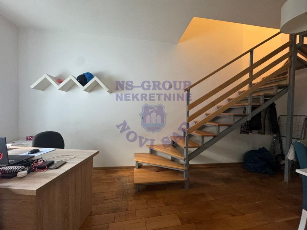 Slika 1 - Trosoban, 61m2, Novi Sad centar Novi Sad