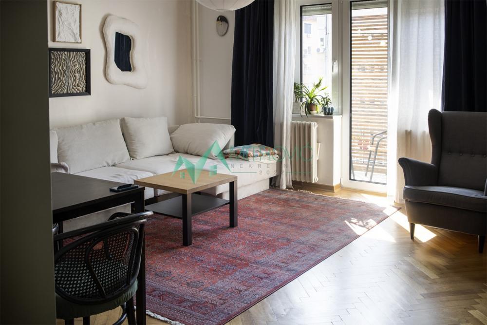 Slika 2 - Renoviran porodičan stan  – Novi Sad, Beogradski kej!