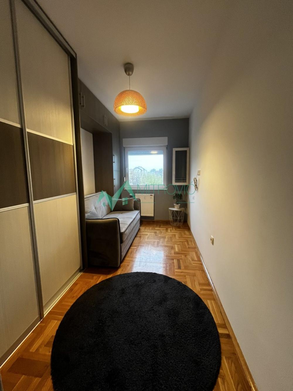 Slika 6 - Na prodaju dvoiposoban stan – Nova Detelinara 