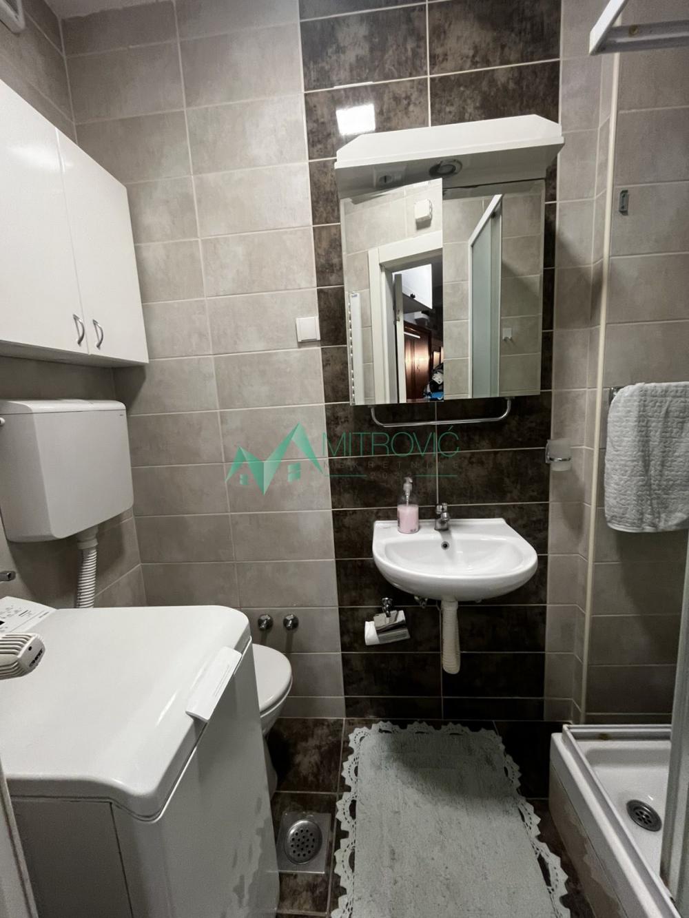 Slika 11 - Na prodaju dvoiposoban stan – Nova Detelinara 