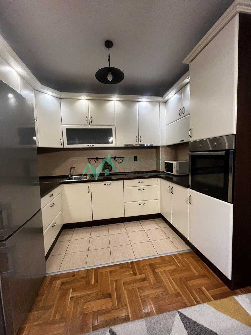 Slika 4 - Na prodaju dvoiposoban stan – Nova Detelinara 