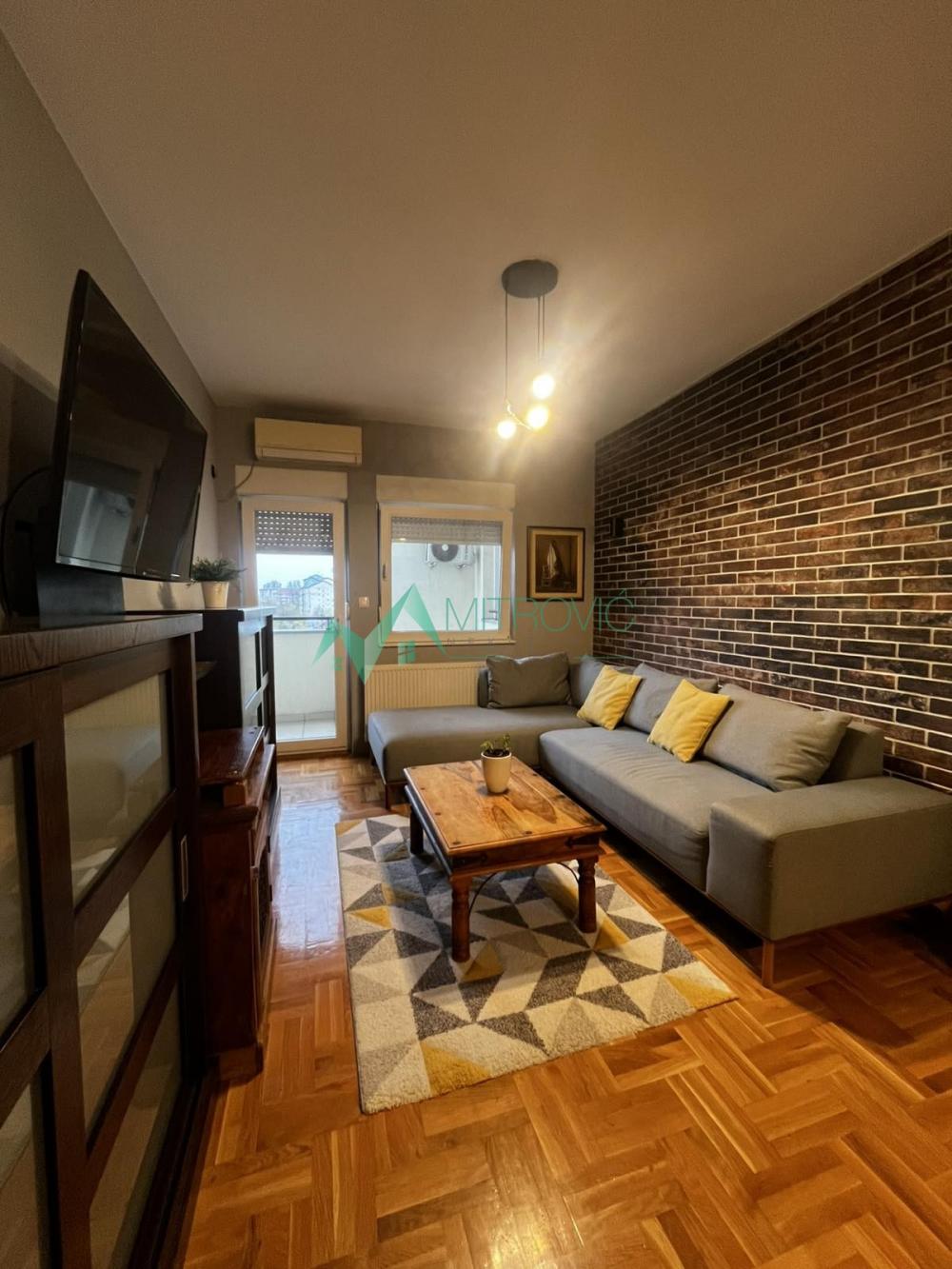 Slika 1 - Na prodaju dvoiposoban stan – Nova Detelinara 