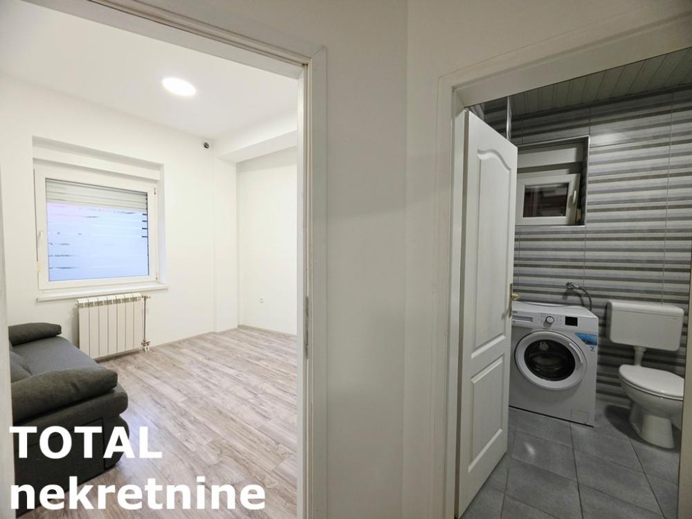 Slika 9 - Stan,NOVI SAD,BULEVAR,kv: 71.00, € 198800, ID: 1102487