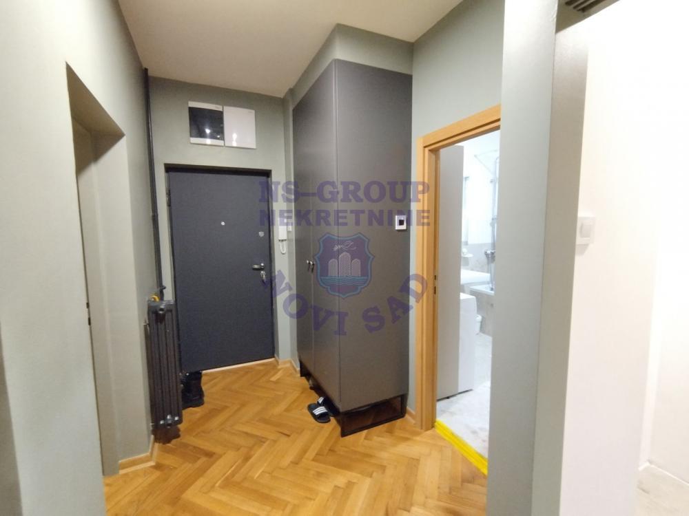 Slika 9 - Jedinstvena prilika - izuzetan, renoviran trosoban stan! Kej! š. 567208