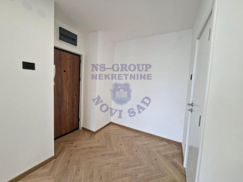 Slika 9 - Trosoban kompletno renoviran stan na Socijalnom 