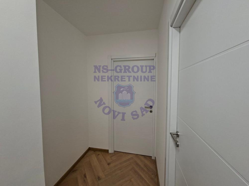 Slika 8 - Trosoban kompletno renoviran stan na Socijalnom 