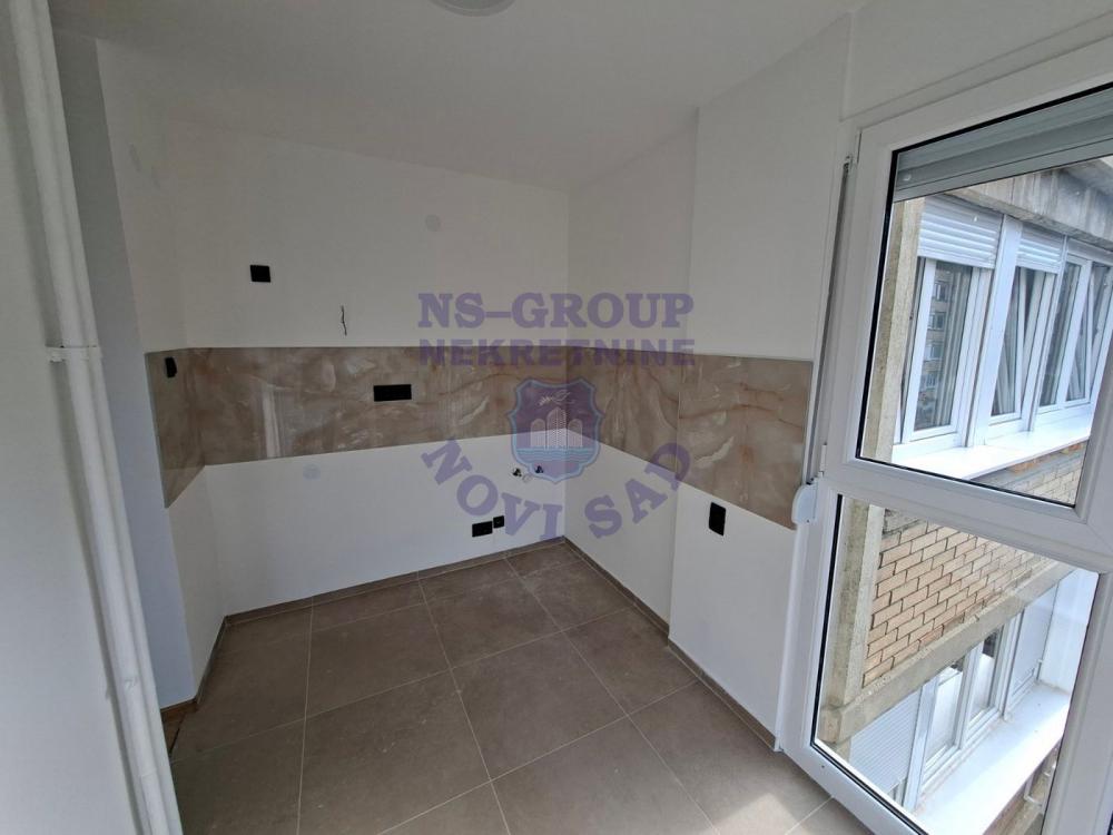 Slika 2 - Trosoban kompletno renoviran stan na Socijalnom 