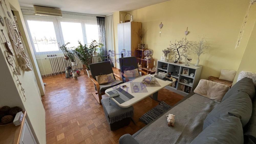 Slika 1 - Odličan trosoban stan na Novom Naselju