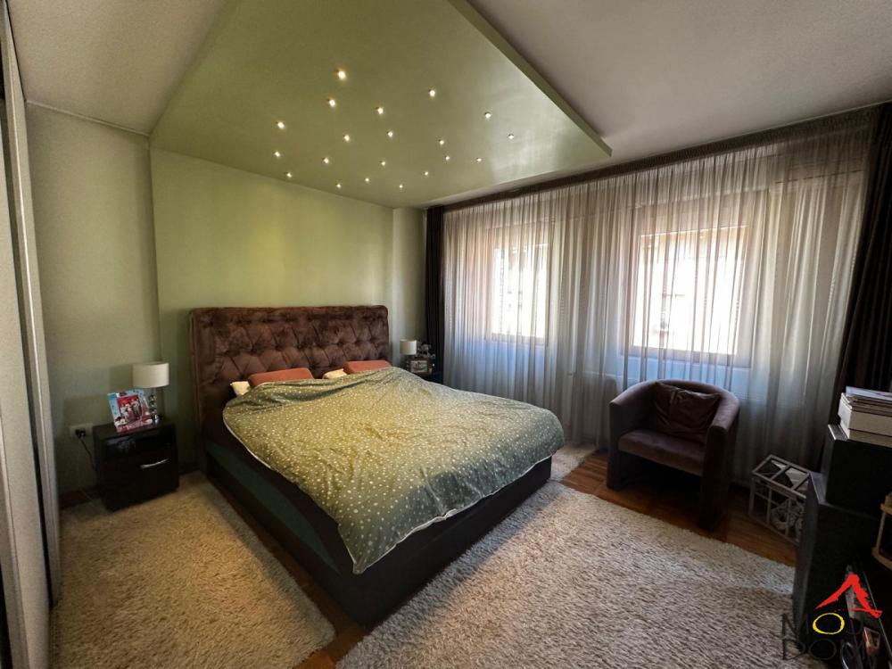 Slika 2 - Stan,NOVI SAD,GRBAVICA,kv: 116, € 334550, ID: 1031978