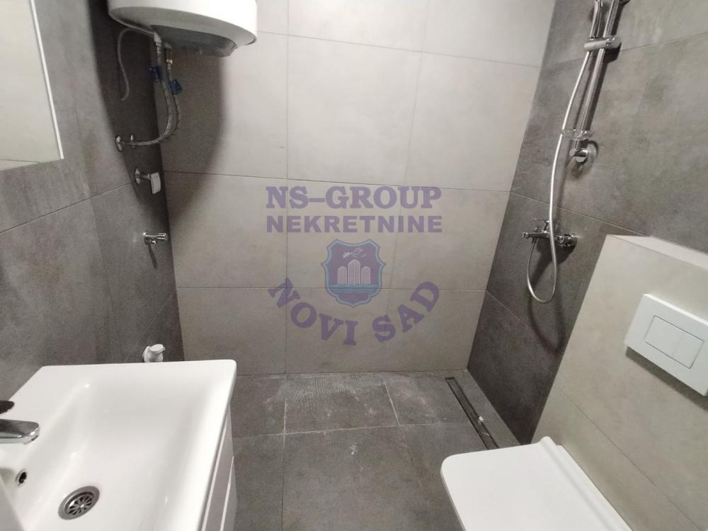 Slika 10 - Dvoiposoban stan na grbavici u novogradnji 