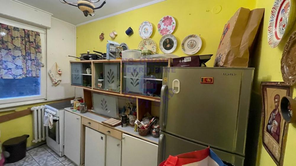 Slika 3 - Odličan četvorosoban stan na Limanu 4