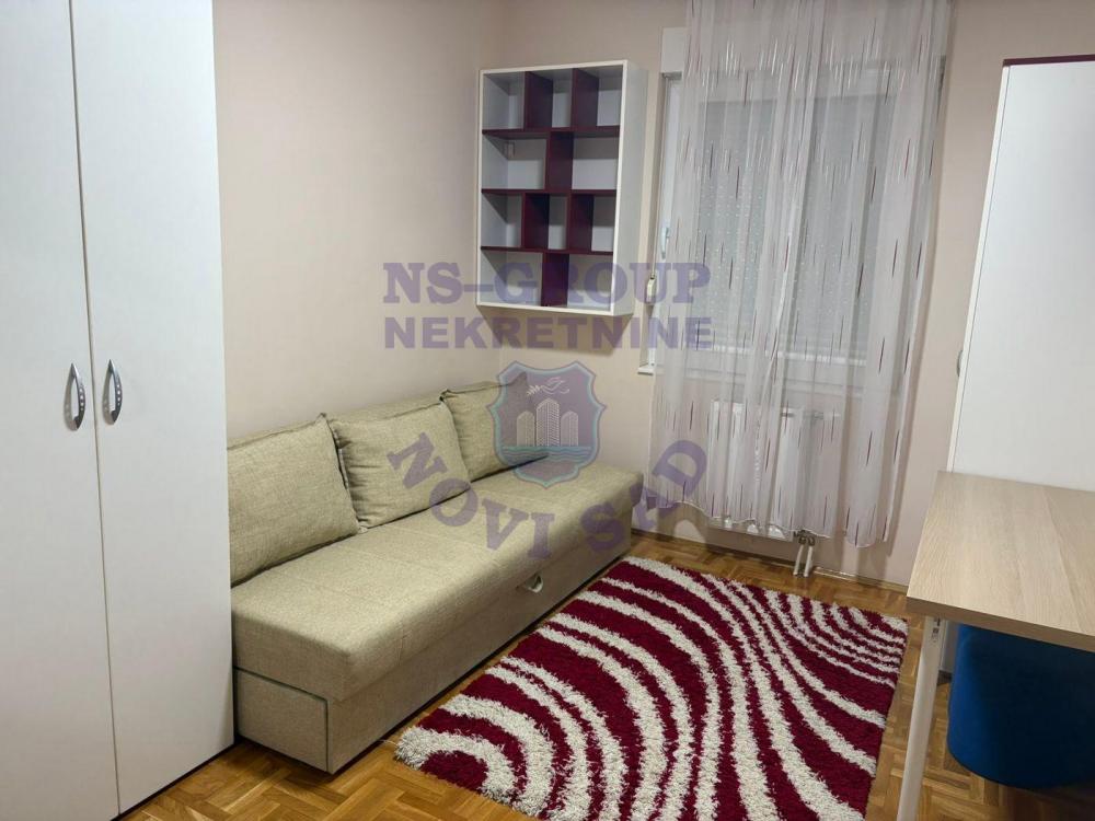 Slika 3 - Š:567251 Četvorosoban - Nova Detelinara