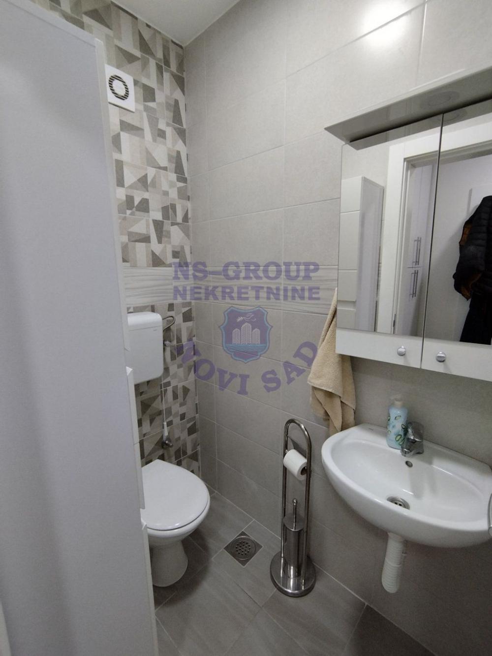 Slika 8 - Namešten, izuzetno funkcionalan četvorosoban stan sa lepom terasom! š . 567045