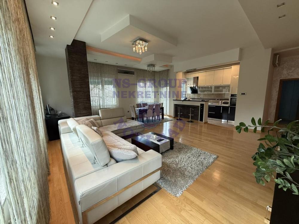 Slika 1 - Četvorosoban, 127m2, sa terasom, ima lift