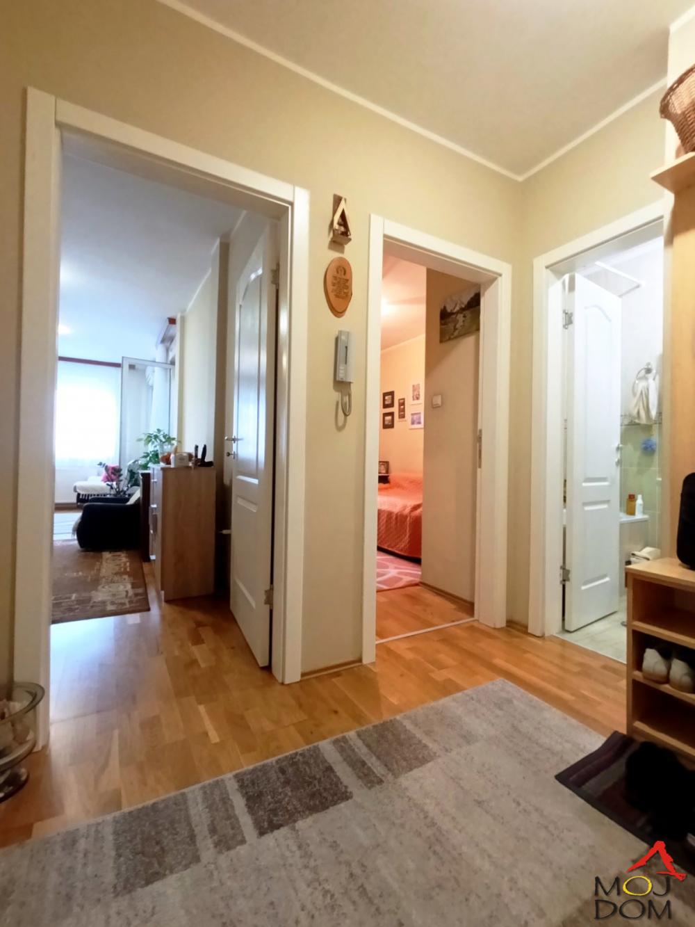 Slika 7 - Stan,NOVI SAD,SOMBORSKI BULEVAR,kv: 45, € 139050, ID: 1032068